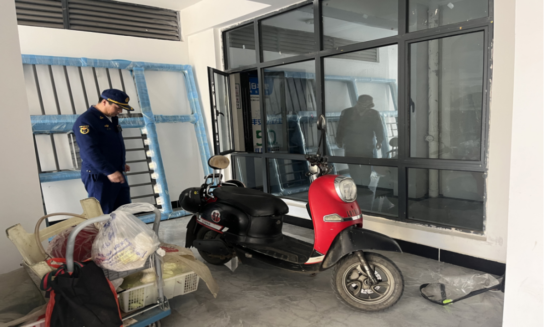 “飞线充电”、堵塞疏散通道 萍乡多个小区被曝光