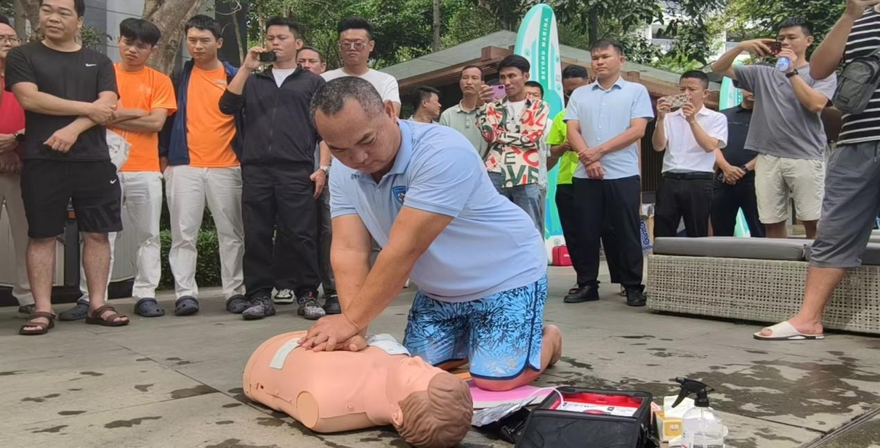 三亚市为旅文企业泳池安全“硬核护航” 筑牢游客“生命防线”