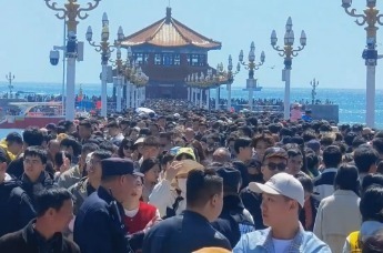 人流量“爆表”！清明假期青岛人从众