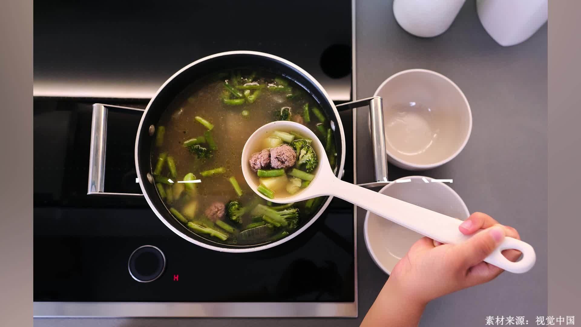 不可取！福建一孕妇“填鸭式”进补生下13斤孩子，医生：孩子未来患肥胖症的概率会变高