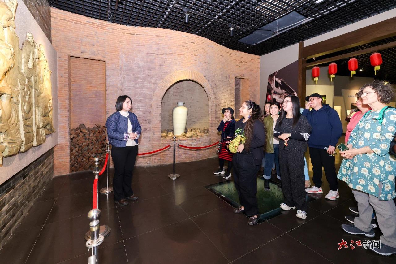 “洋景漂”艺术家齐聚民窑博物馆（民窑博物馆 供图）