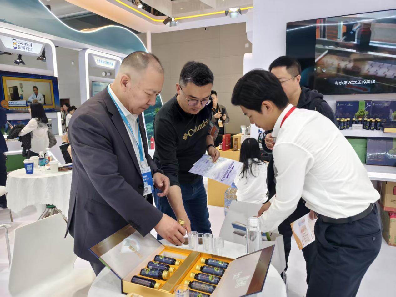 长春展品吸引众多参观者