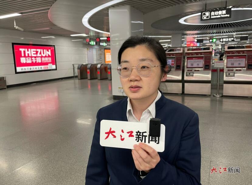 南昌地铁调度指挥中心票务管理人员席苏路 摄影左阳天