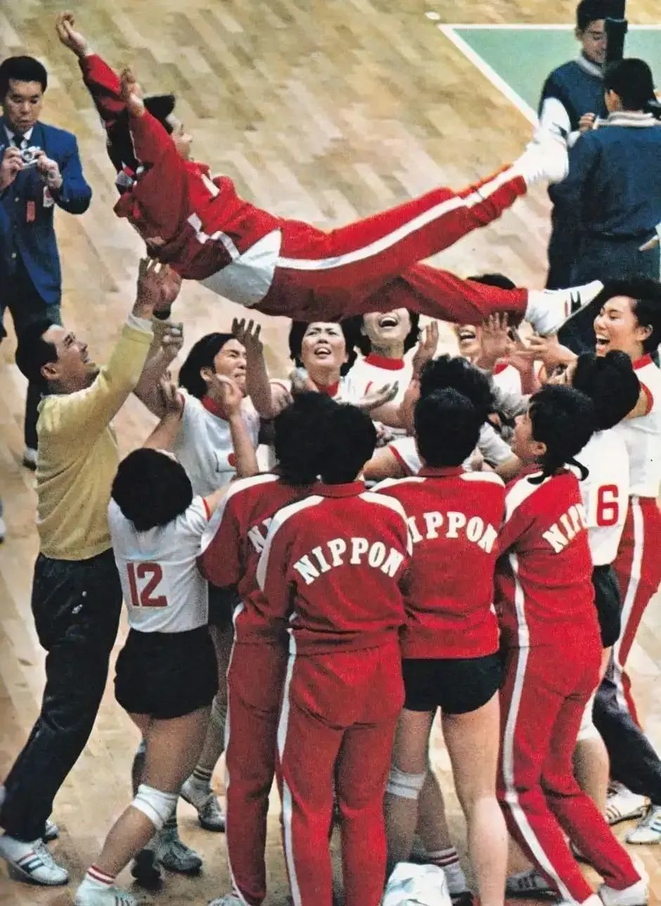 凰家看台|一场132年的长跑,女性终于要反超男性了