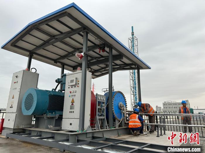 2023年8月10日，中能绿电张掖氢能综合应用示范项目。（资料图）冯志军　摄