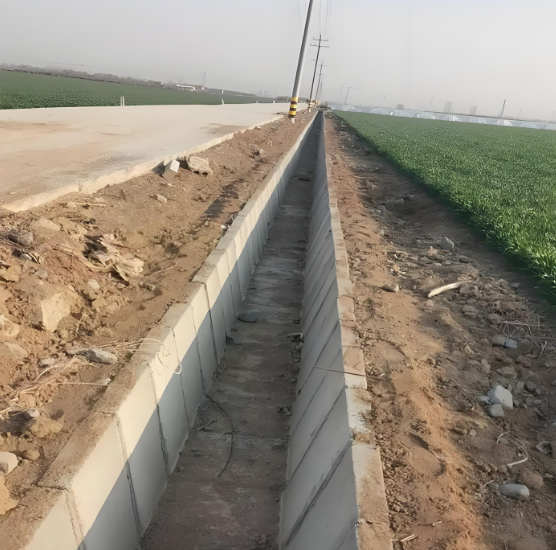 万安县窑头镇剡溪村高标准改造未联通水渠影响春耕