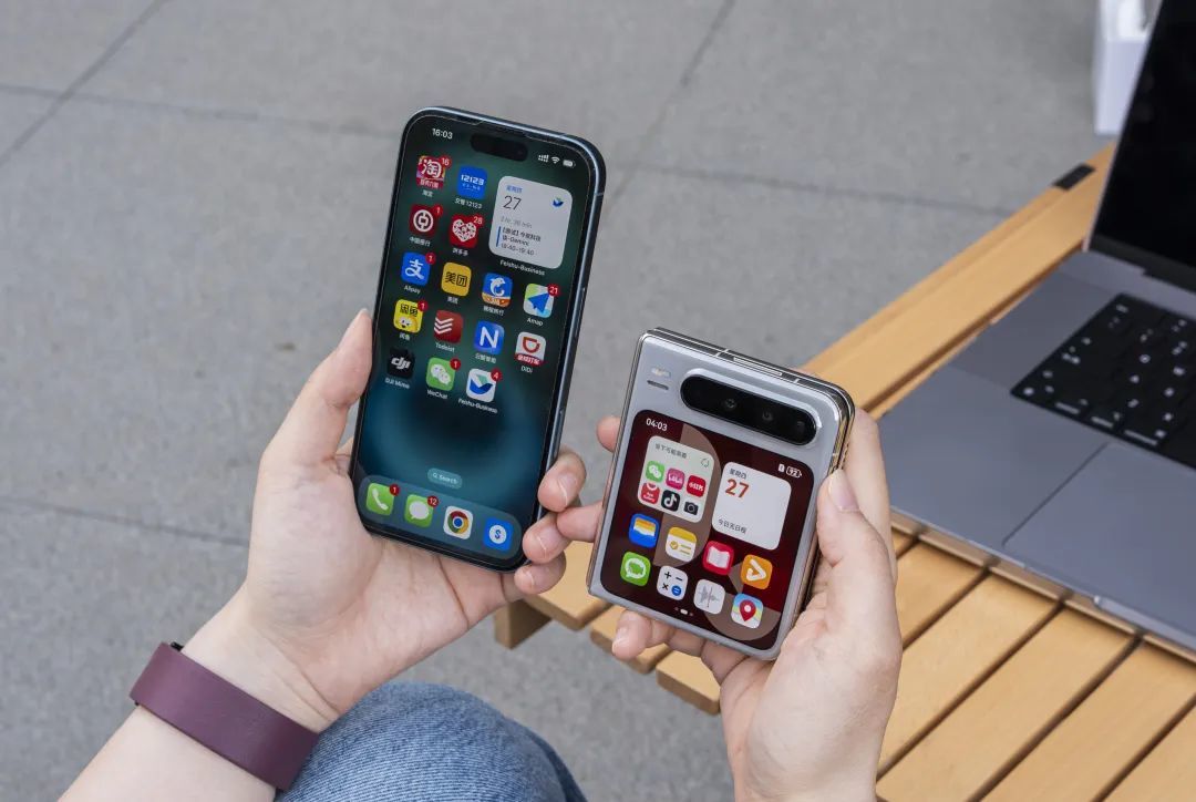 华为Pura X的这块屏幕,改变了什么?