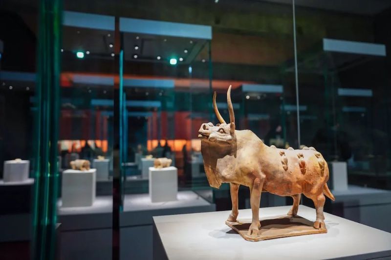 北京民生现代美术馆“驼铃声响：丝绸之路艺术大展”展览现场