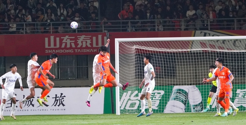 邹城主场激情对决：山东泰山B队1-1战平无锡吴钩