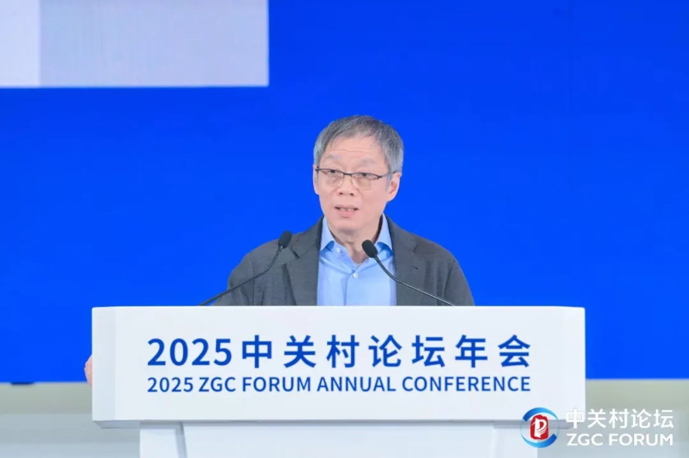 邝子平、朱啸虎、洪婧:应用为王,别卷大模型