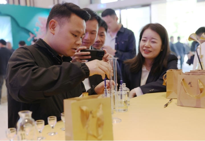 德商体验勾调武陵美酒