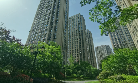 万安县窑头镇剡溪村高标准改造未联通水渠影响春耕