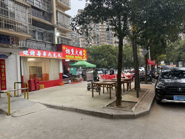 万安县窑头镇剡溪村高标准改造未联通水渠影响春耕