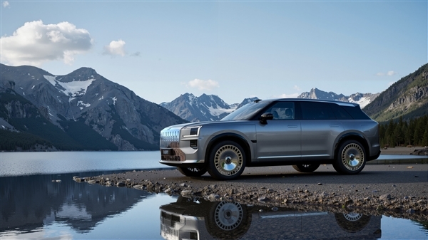 超豪华SUV新旗舰 极氪9X效果图曝光:果有劳斯莱斯库里南风范