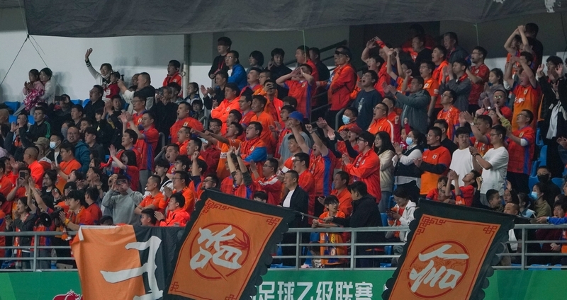 邹城主场激情对决：山东泰山B队1-1战平无锡吴钩