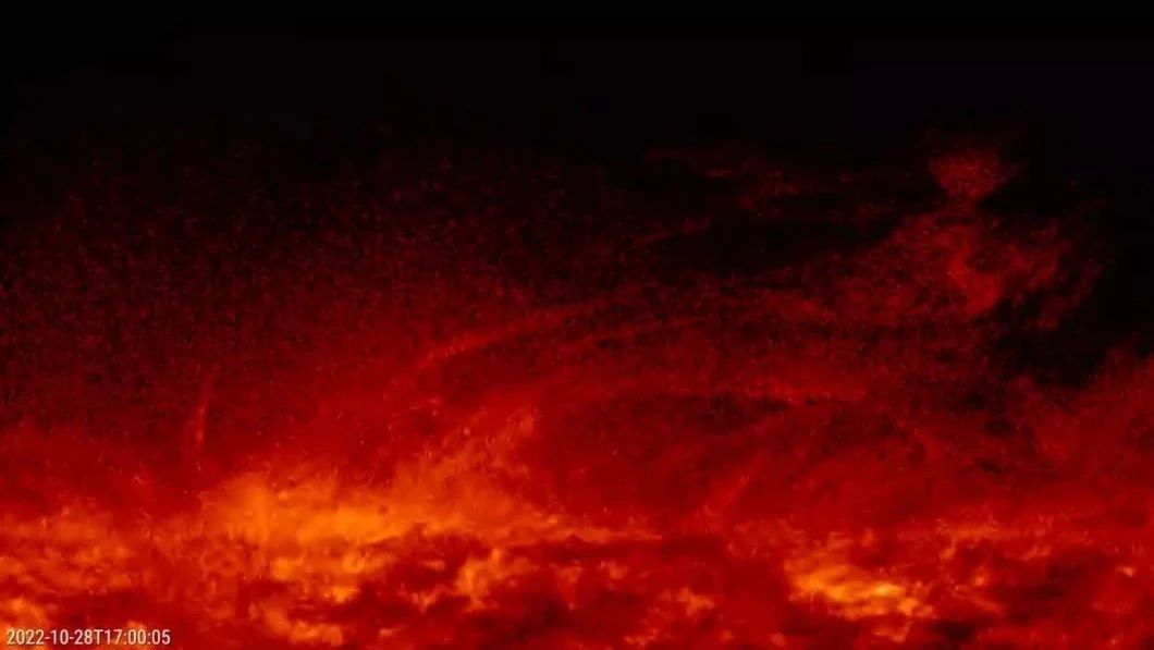 又是红色，没错！这里就是太阳