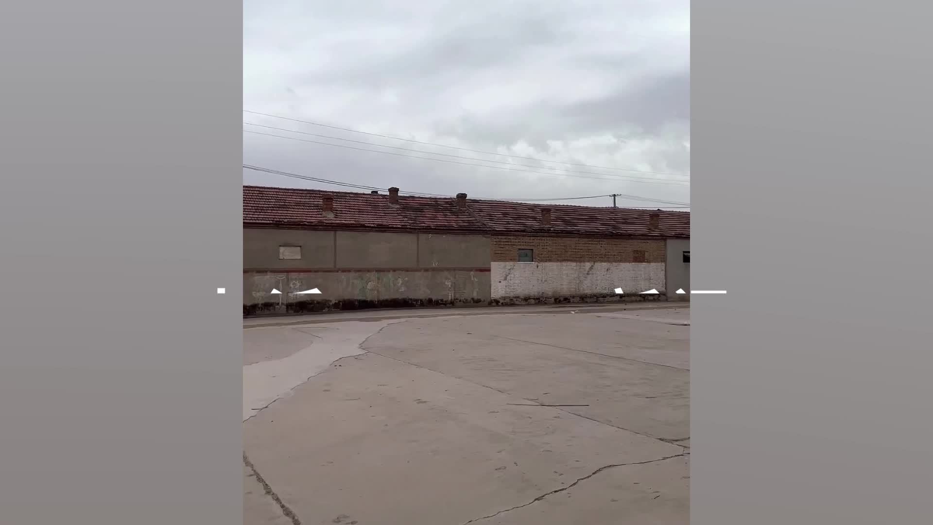 气象局回应“大风已到张家口”：起风了，飘雨，沙尘暴还没来