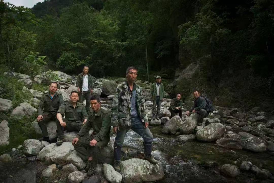 老猎人们组成的巡护队