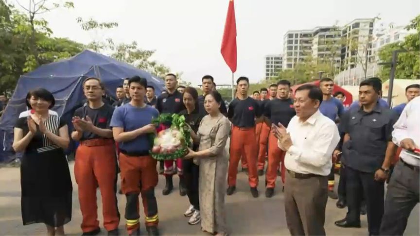 缅甸领导人敏昂莱慰问中国救援队伍：感谢远道而来提供支持