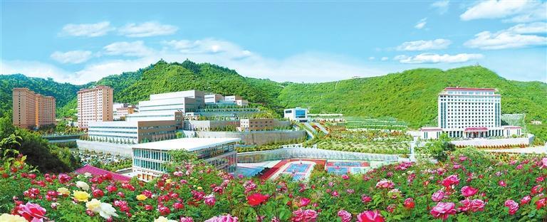 三季有花、四季常青的金徽矿业郭家沟矿区。 本文图片由甘肃省自然资源厅提供