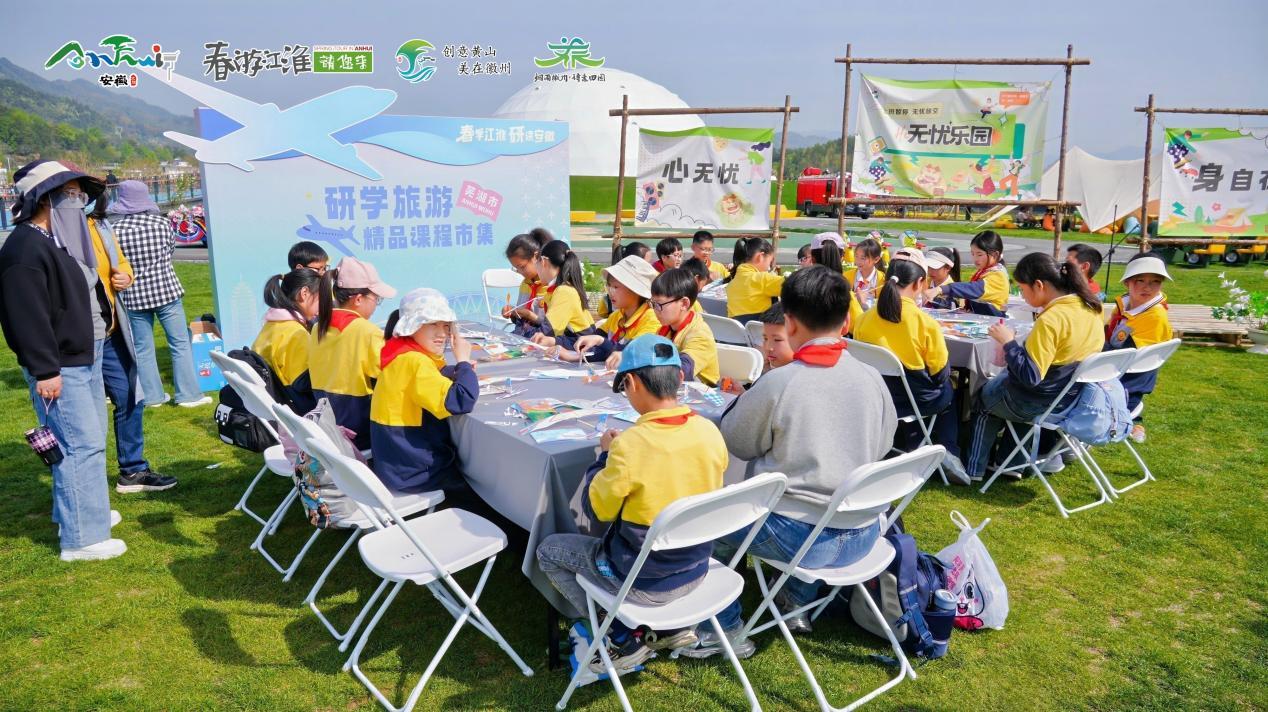 黄山市徽州区：探秘徽派建筑，发现古韵之美
