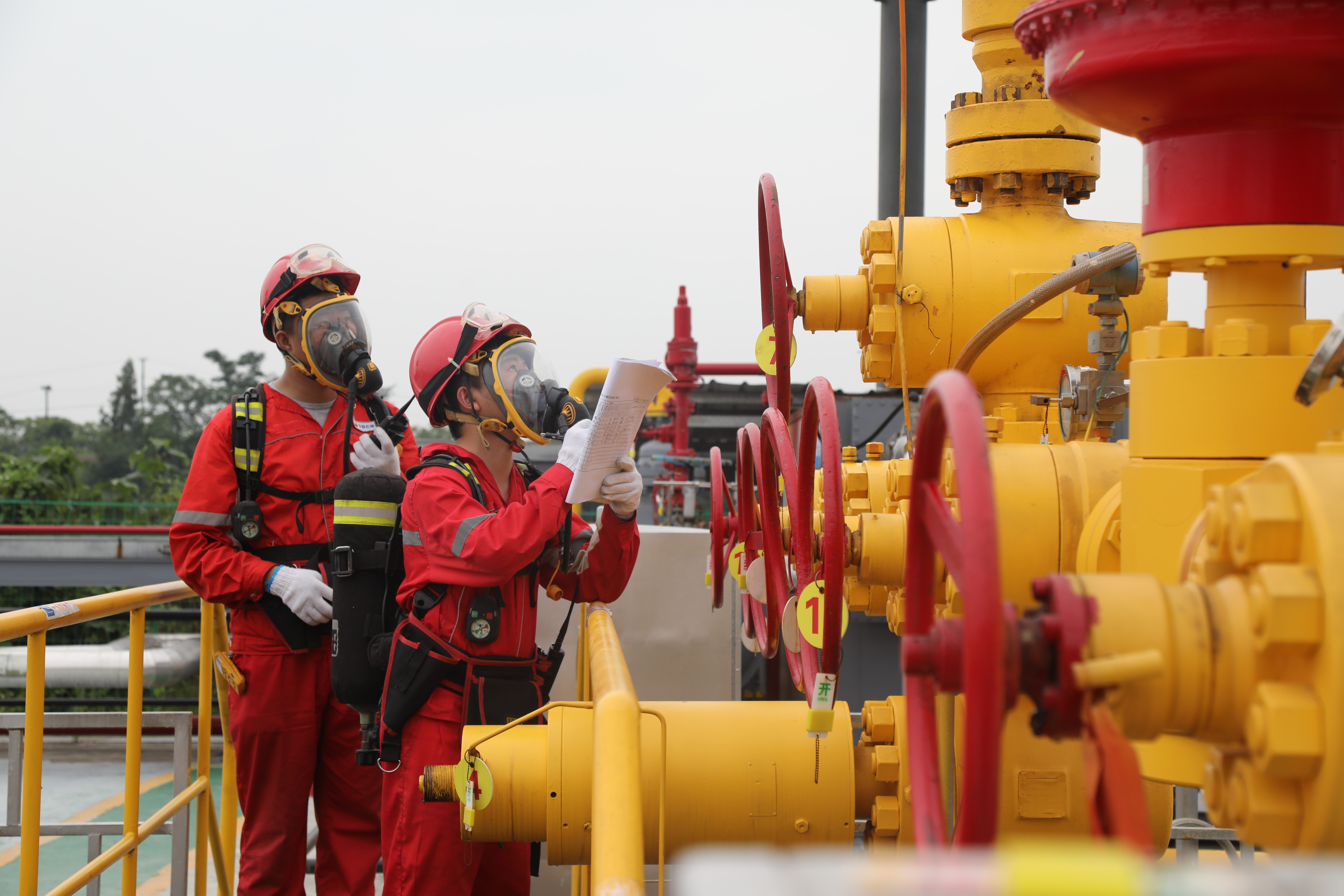 确保安全生产时刻不能放松