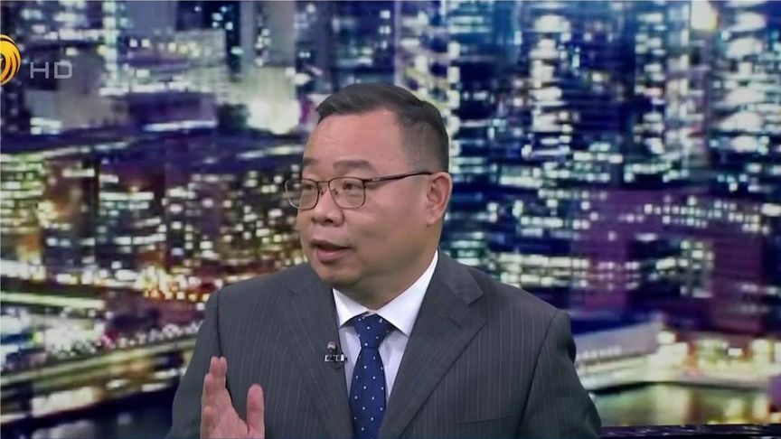 “跪下”了 特朗普就会放过你吗？朱文晖：特朗普“欺软怕硬”