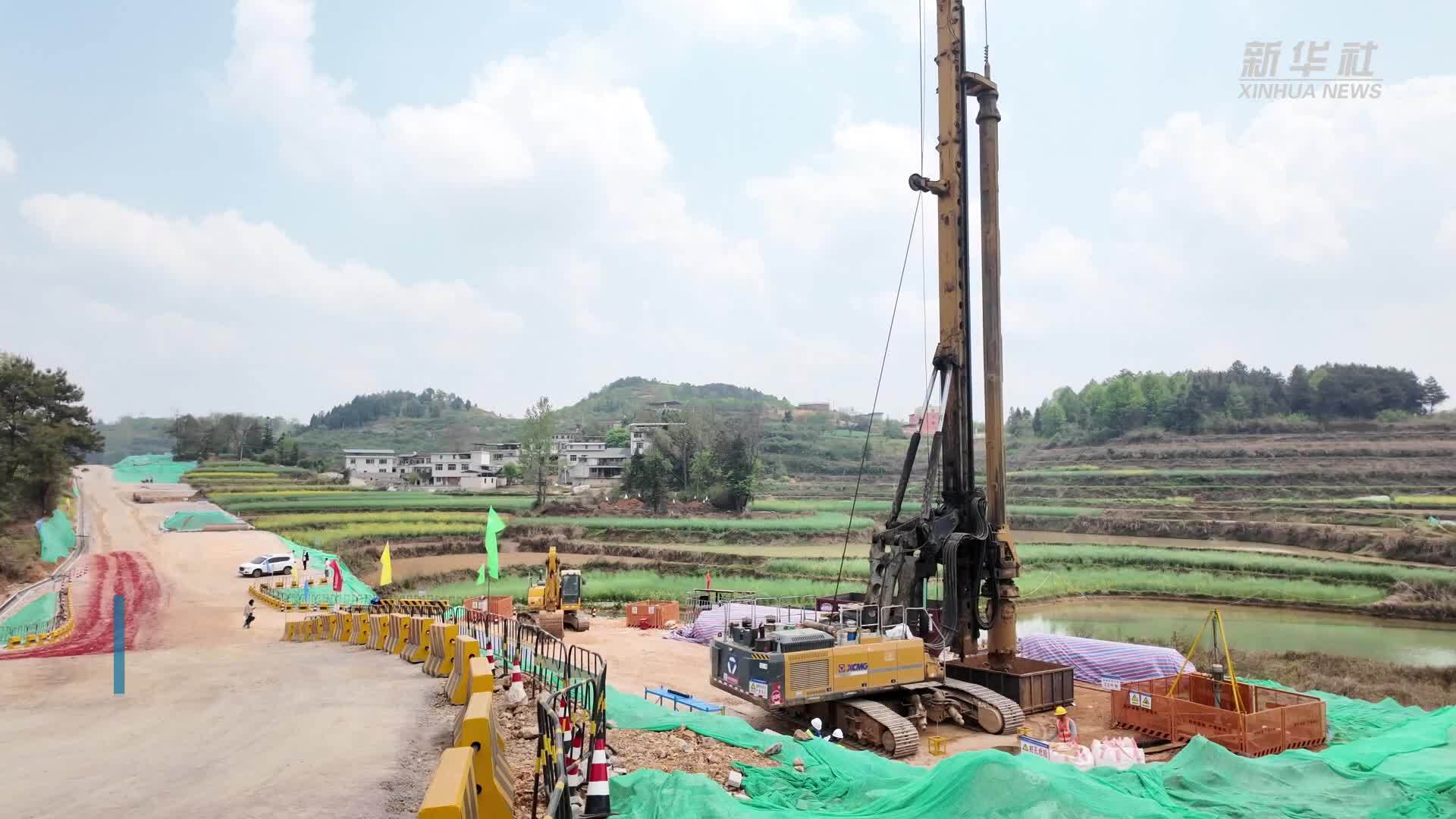 铜吉高铁开启桥梁施工