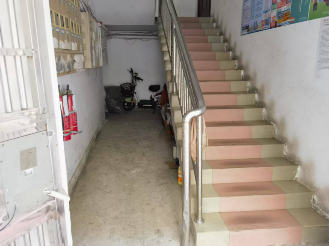 “飞线充电”、堵塞疏散通道 萍乡多个小区被曝光