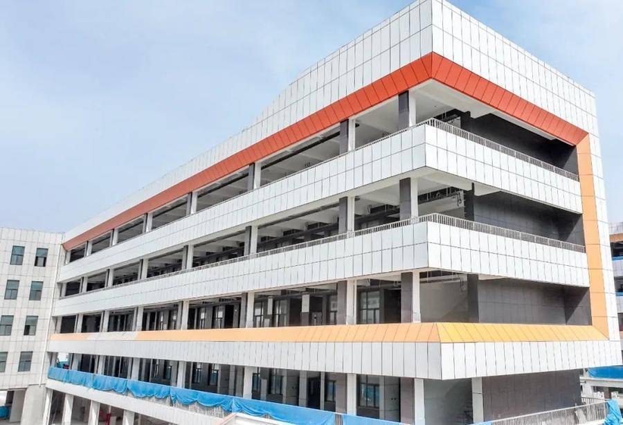 新西站片区安置房项目配套建设的小学。