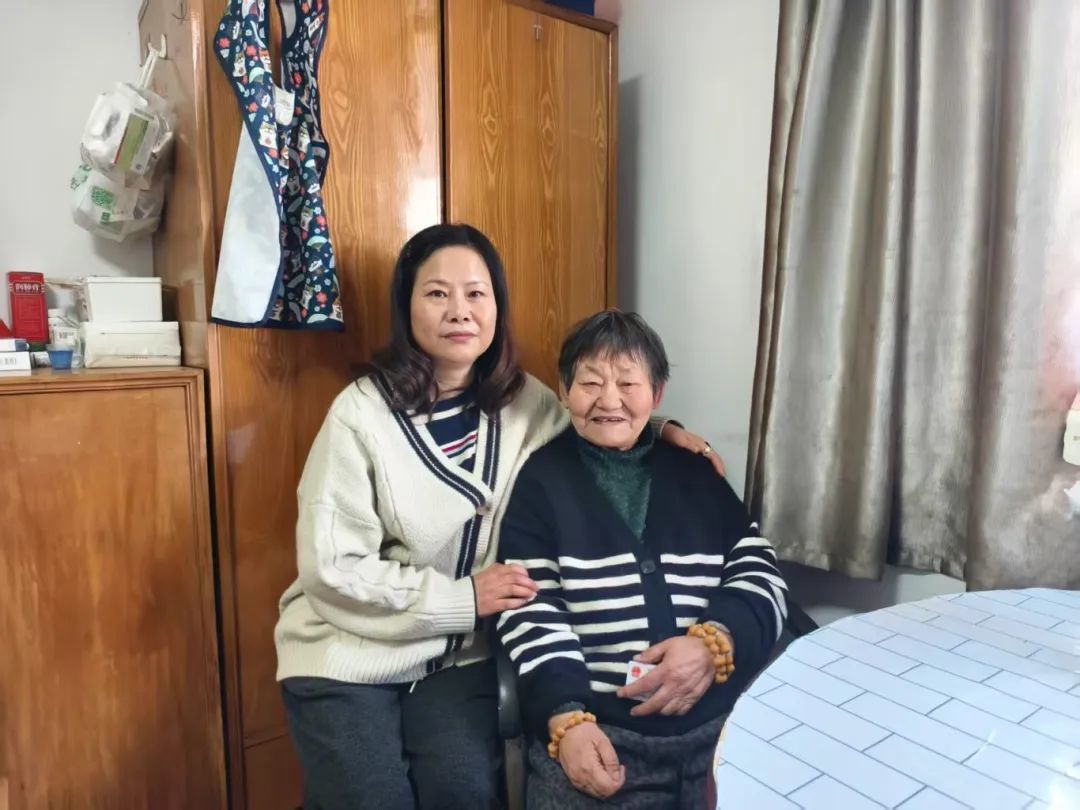 陈松燕（左）.jpg
