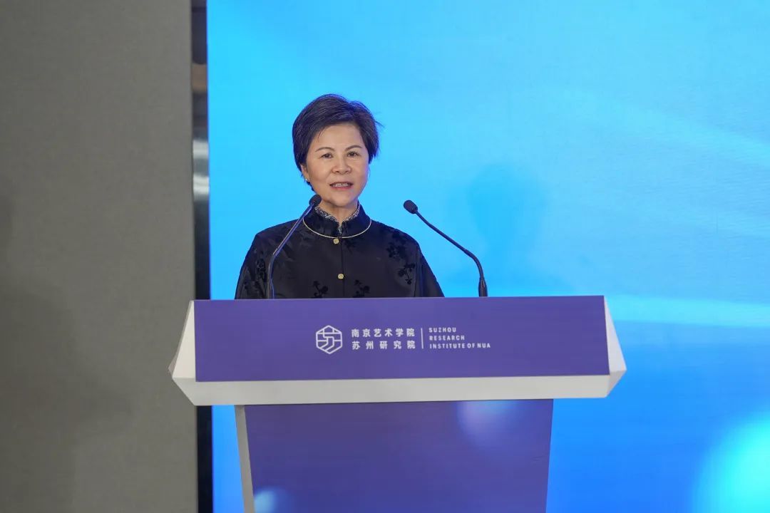 江苏省教育厅副厅长、一级巡视员顾月华致辞