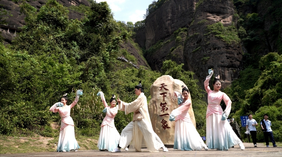 象鼻山南門微表演項目（譚興浩 攝）