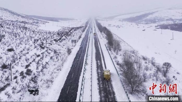 内蒙古东部降雪 气象部门发布暴雪黄色预警_凤凰网