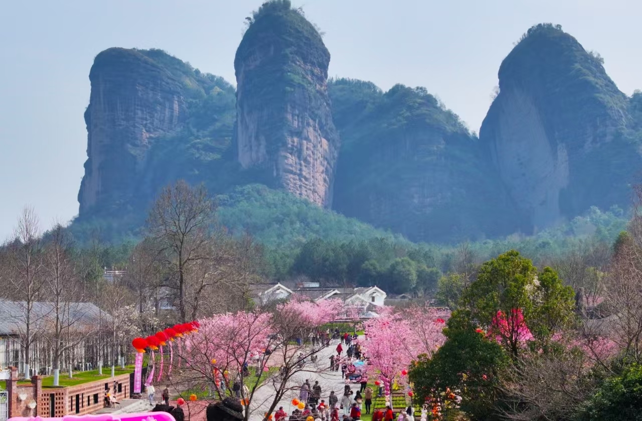 龙虎山（龙虎山景区供图）