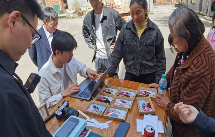 庐山市：把“天安门”搬进村，圆老人“首都梦”
