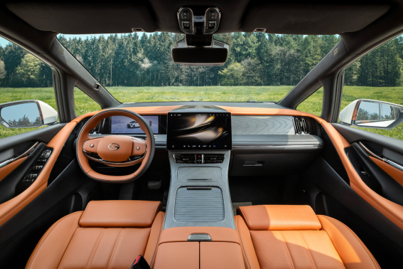 传祺向往M8乾崑发布:首批搭载华为乾崑ADS智驾系统