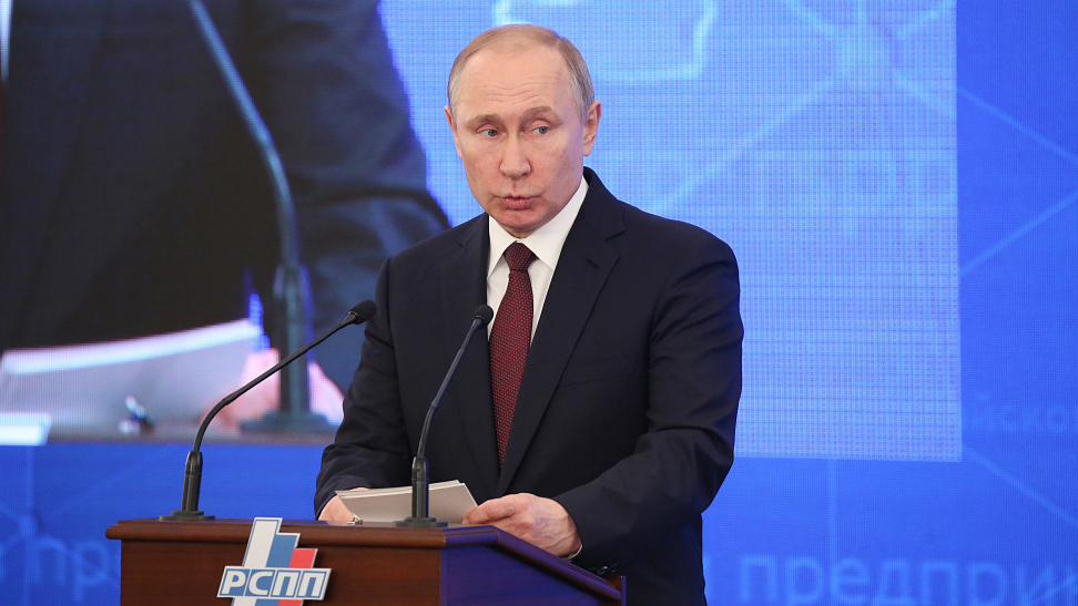 普京：美国无法阻止中国的发展！就像无法告诉太阳“不要升起”