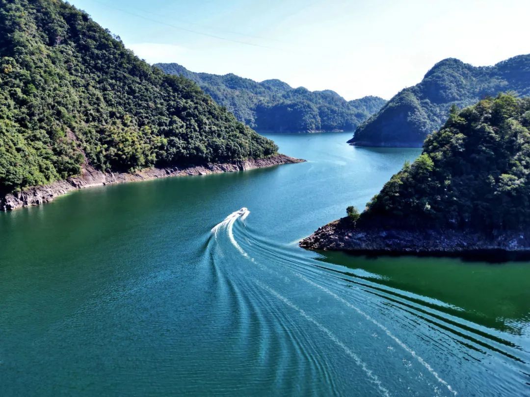 10.21 潘旭光 宁海水库.jpg