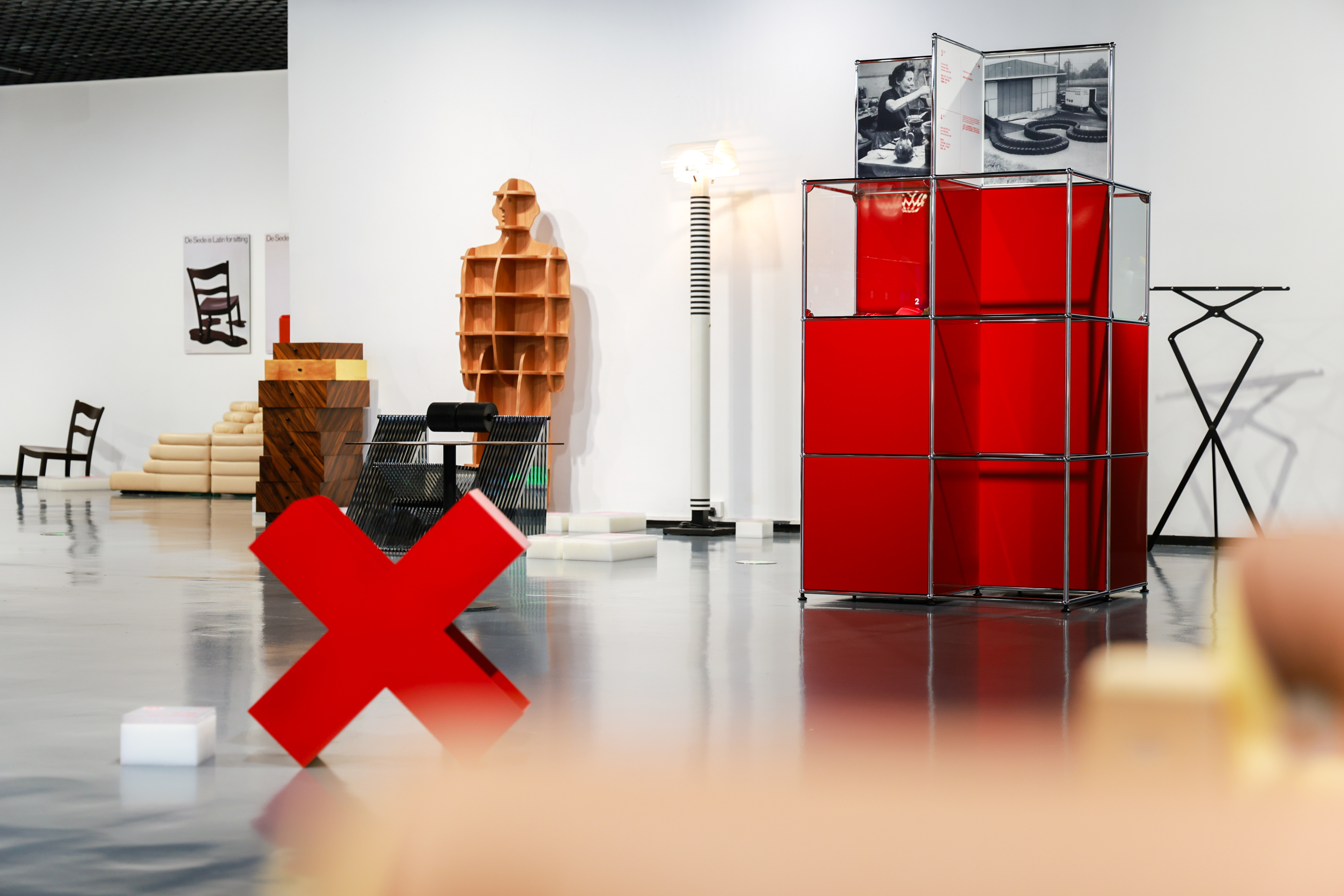 2025深圳设计周“全球伙伴”系列项目  《瑞士经典设计展》 隆重启幕