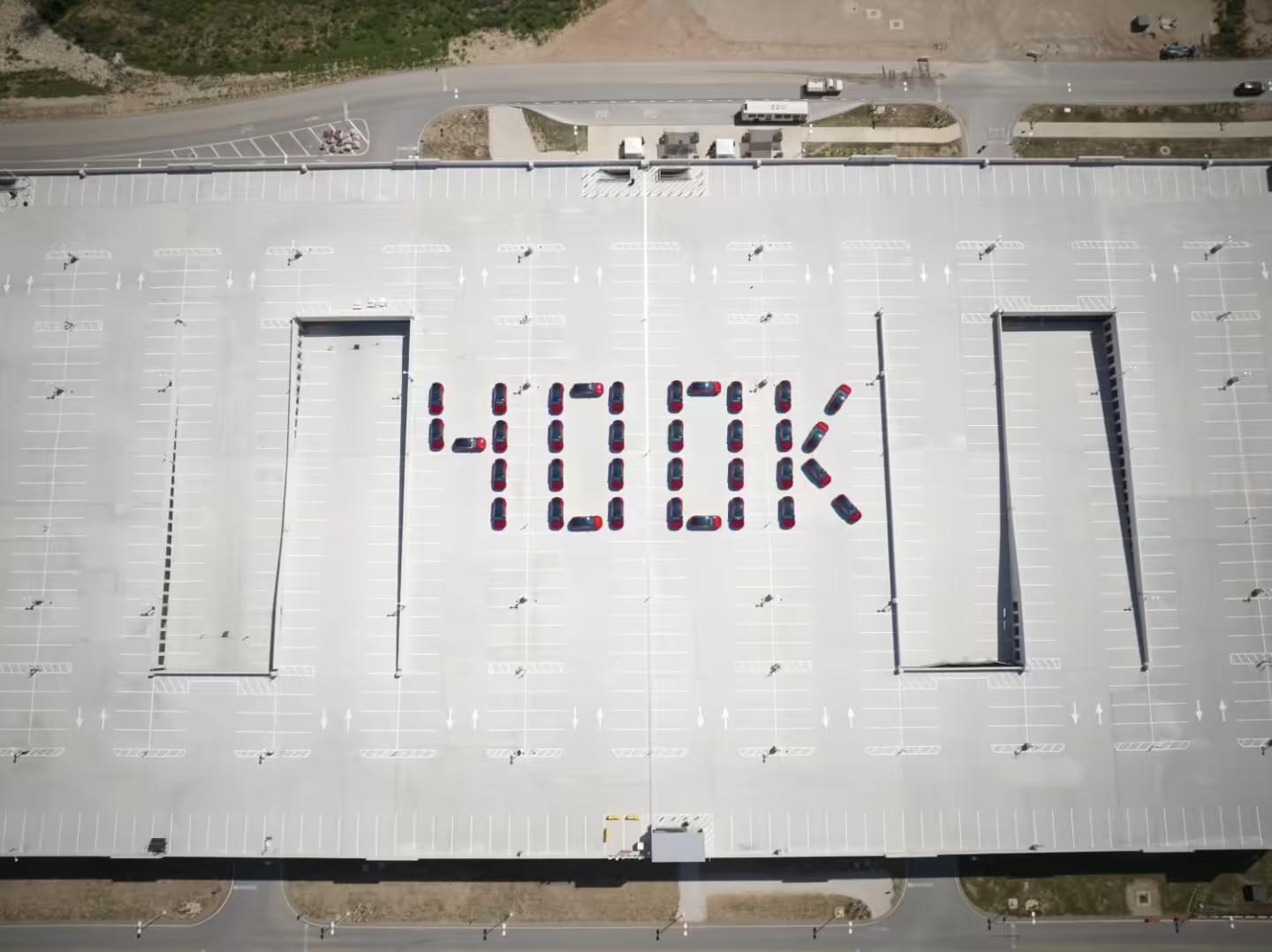 特斯拉美国得州奥斯汀超级工厂下线第40万辆汽车,焕新款Model Y生产过程加速