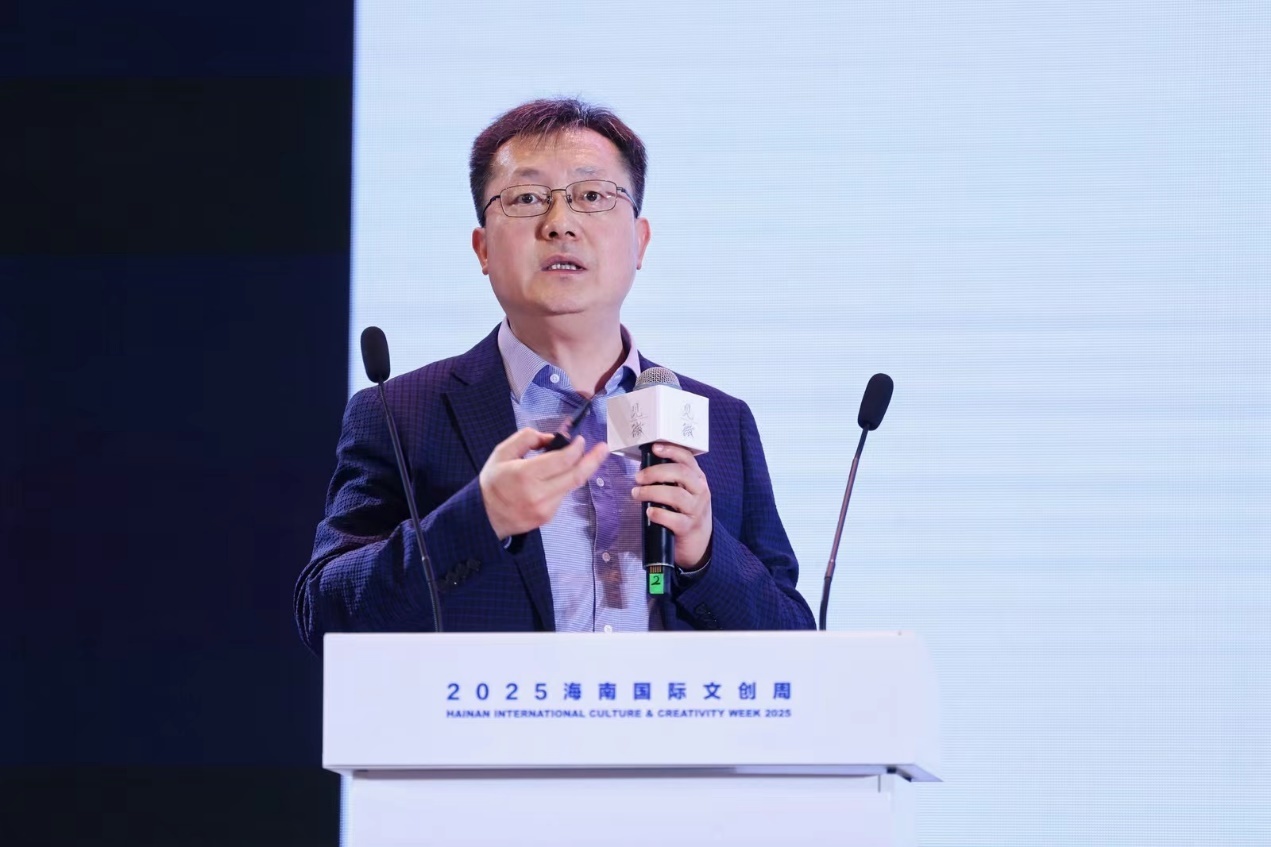 图注:工信部文化发展中心副主任孙星