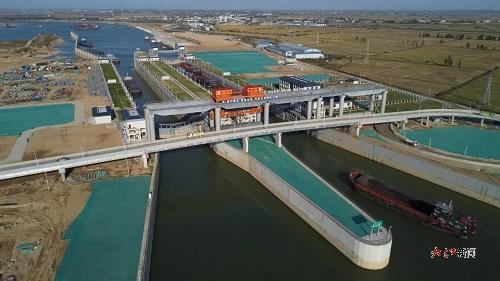 南昌船閘過閘現場