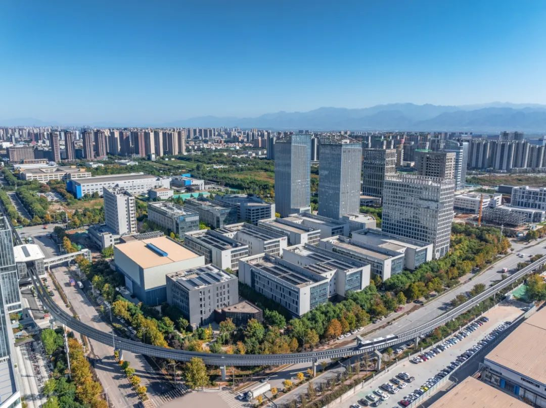 2025西部产业科技大会圆满举办 共绘西部产业高质量发展新蓝图