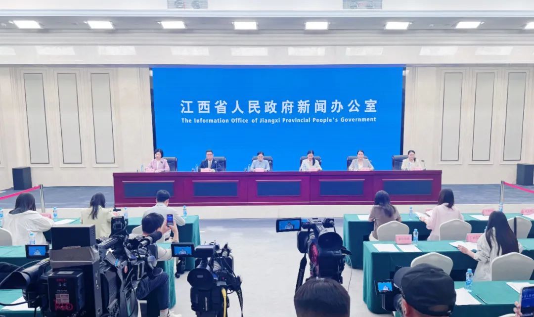 发布会现场 摄影:饶梦露