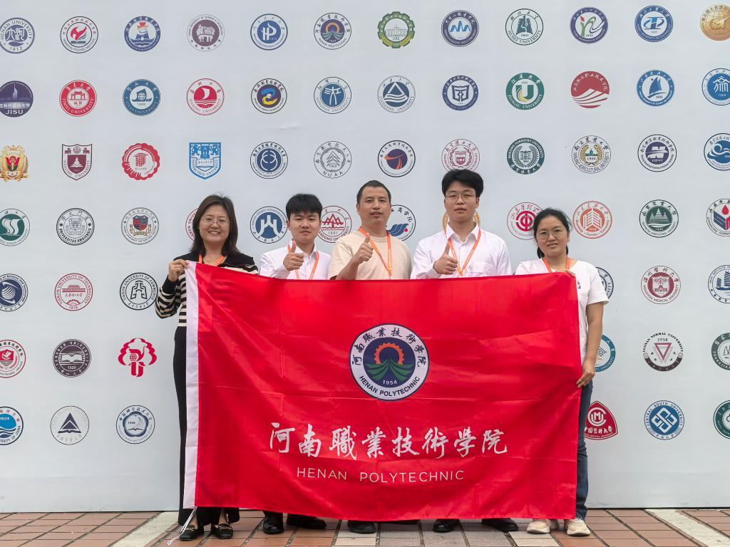 银奖项目《旧电芯生——开创磷酸铁锂休眠电芯激活修复新赛道》团队成员
