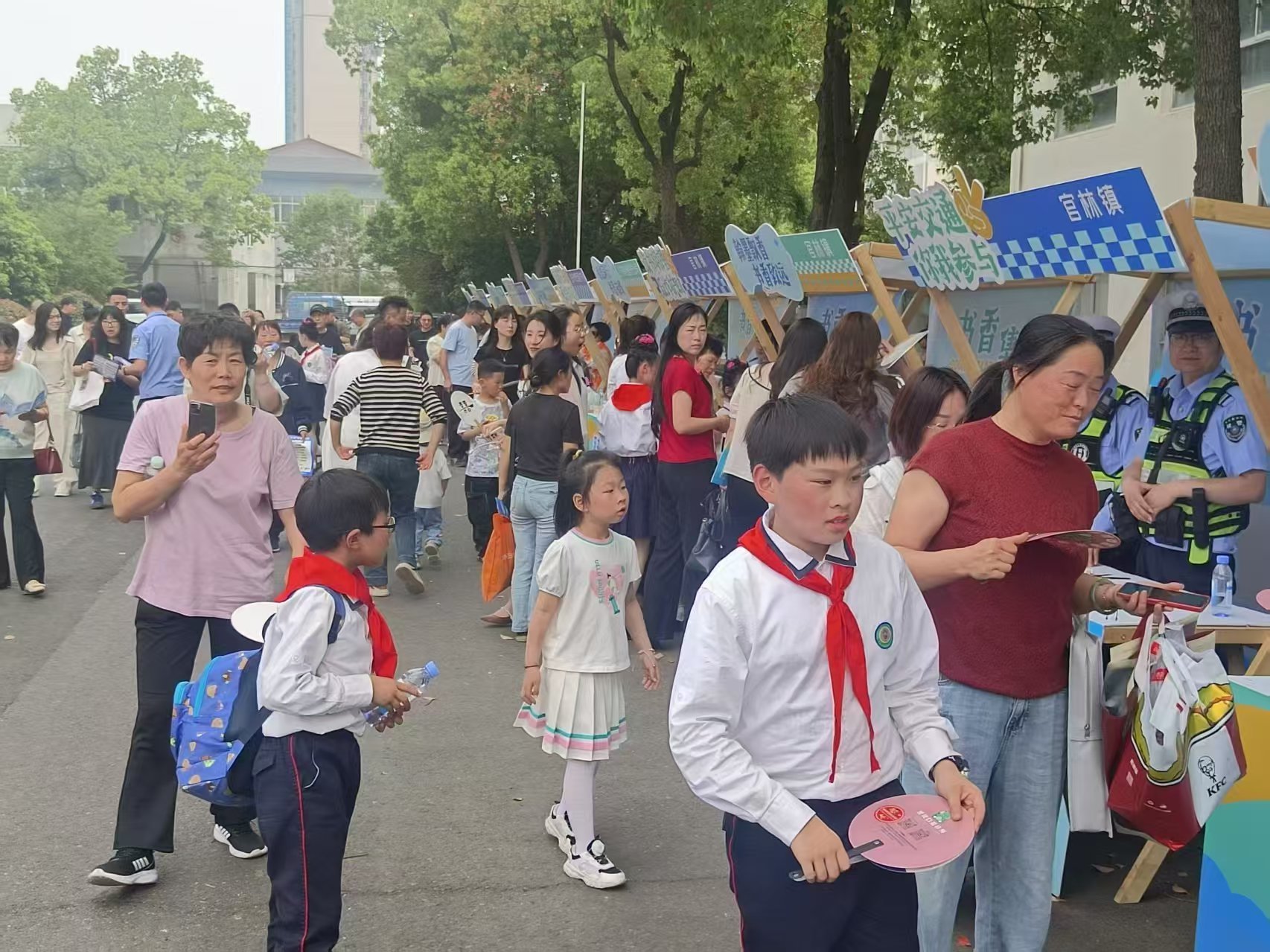 千卷映陶韵，一城染书香：宜兴开启全民阅读新篇章