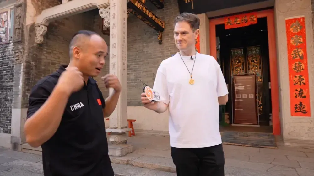佛山的武术氛围浓厚，任何人都可能是隐藏于市井的蔡李佛拳弟子