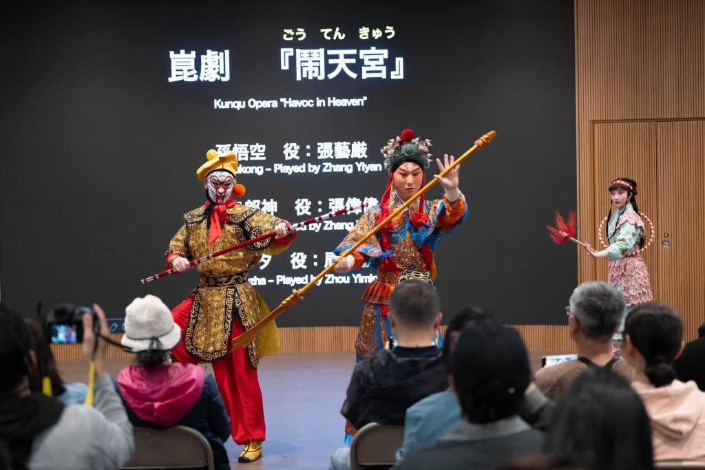 上海昆剧团亮相世博会中国馆首演活动