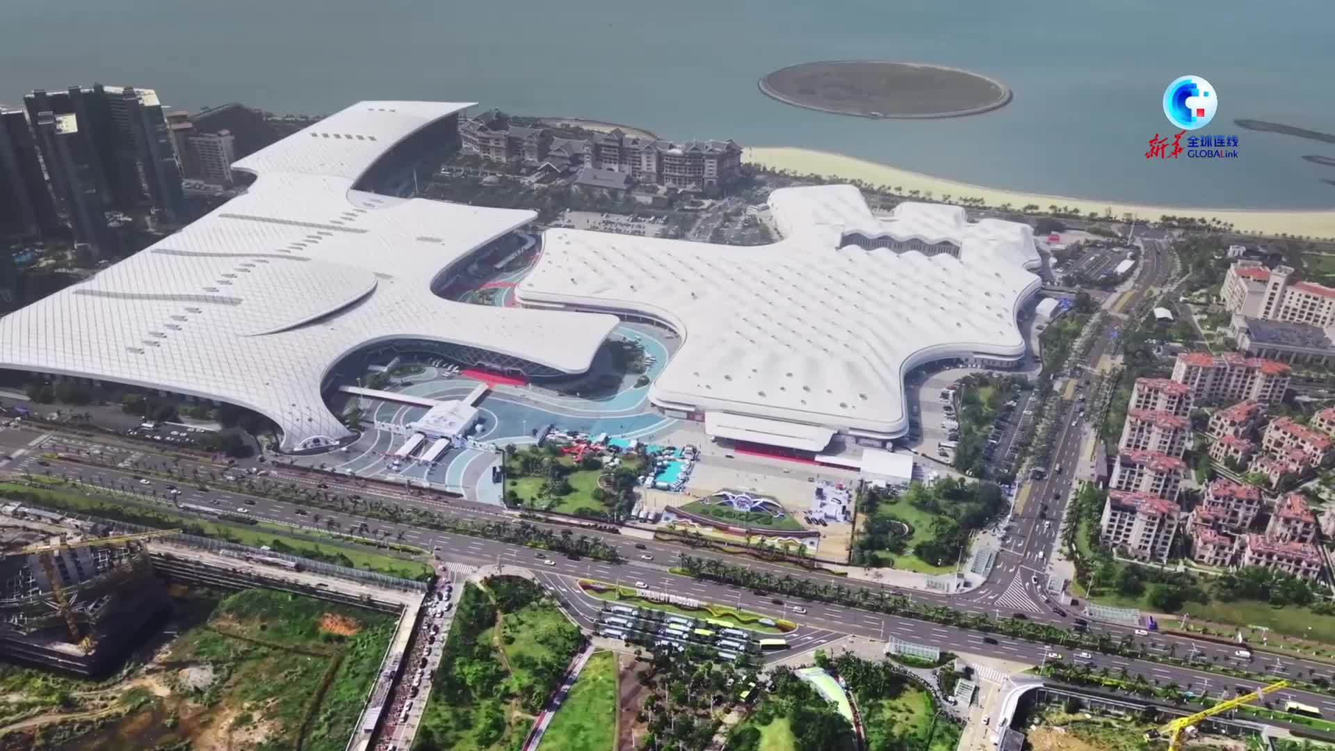 全球连线｜“非遗”上新 点燃消费新活力